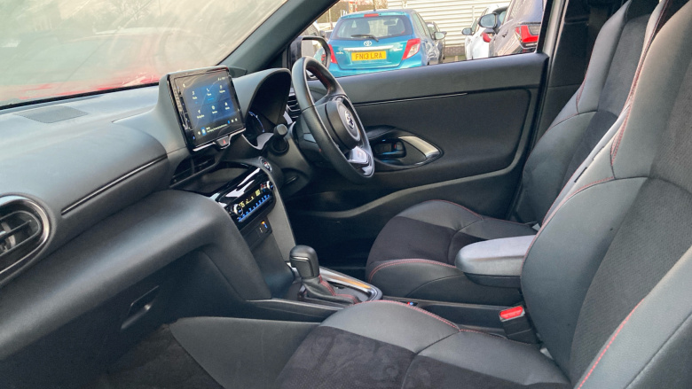 Toyota Yaris Cross 1.5 Hybrid GR Sport 5dr CVT Hybrid Estate